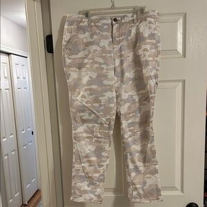 Women's Camouflage Pants